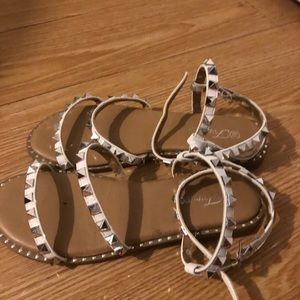 Women sandals size 7